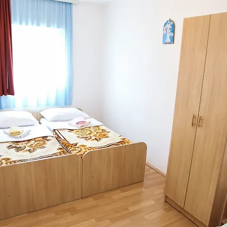 Ana & Stjepan Nikolic - Pilgrim's 2nd