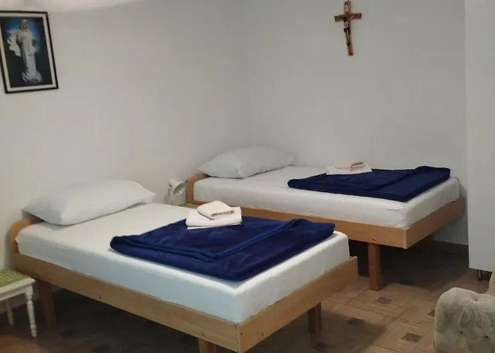 Ana & Stjepan Nikolic - Pilgrim's 2nd בית הארחה 4*